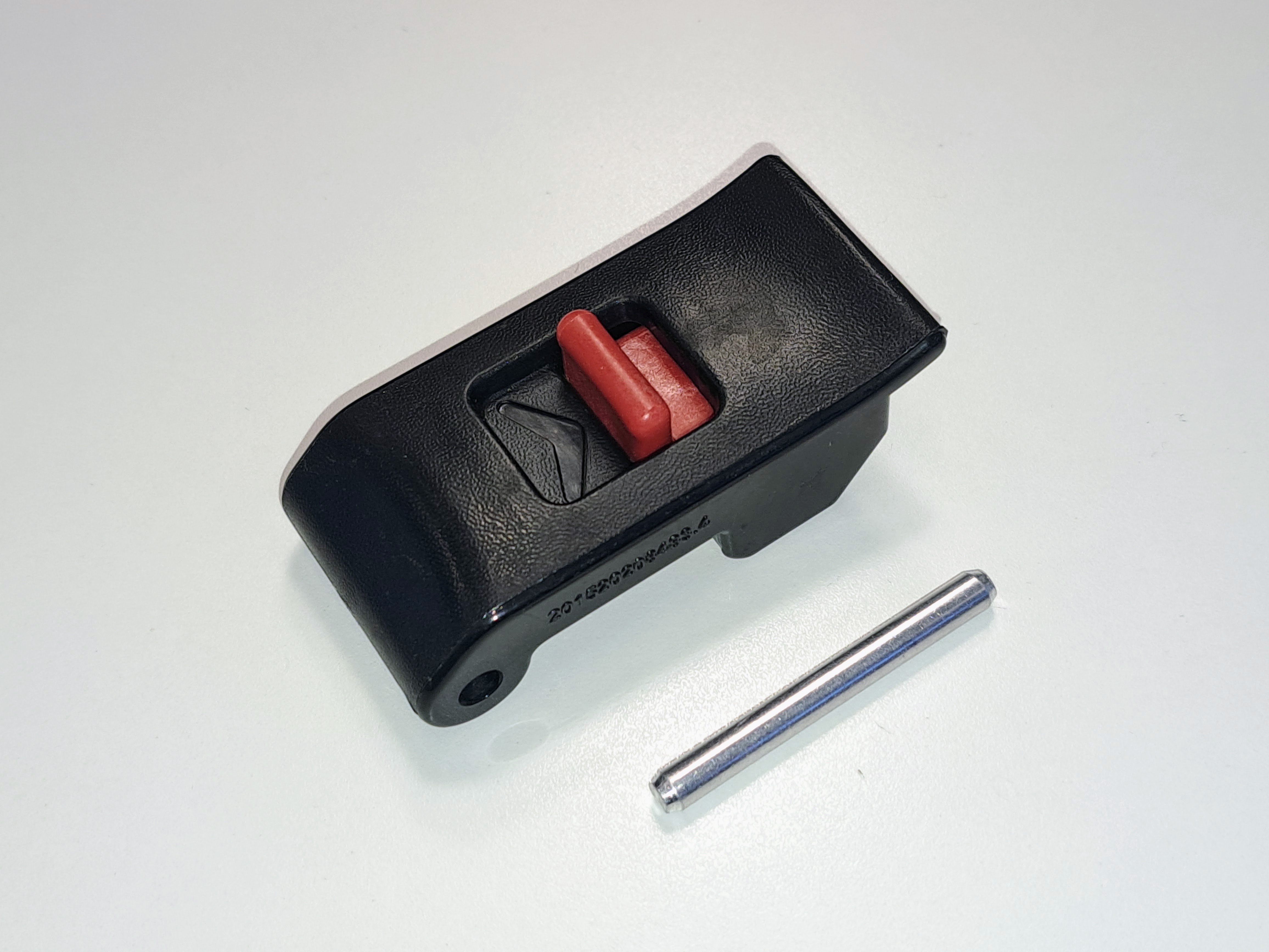 Astera Case Closing Buckle