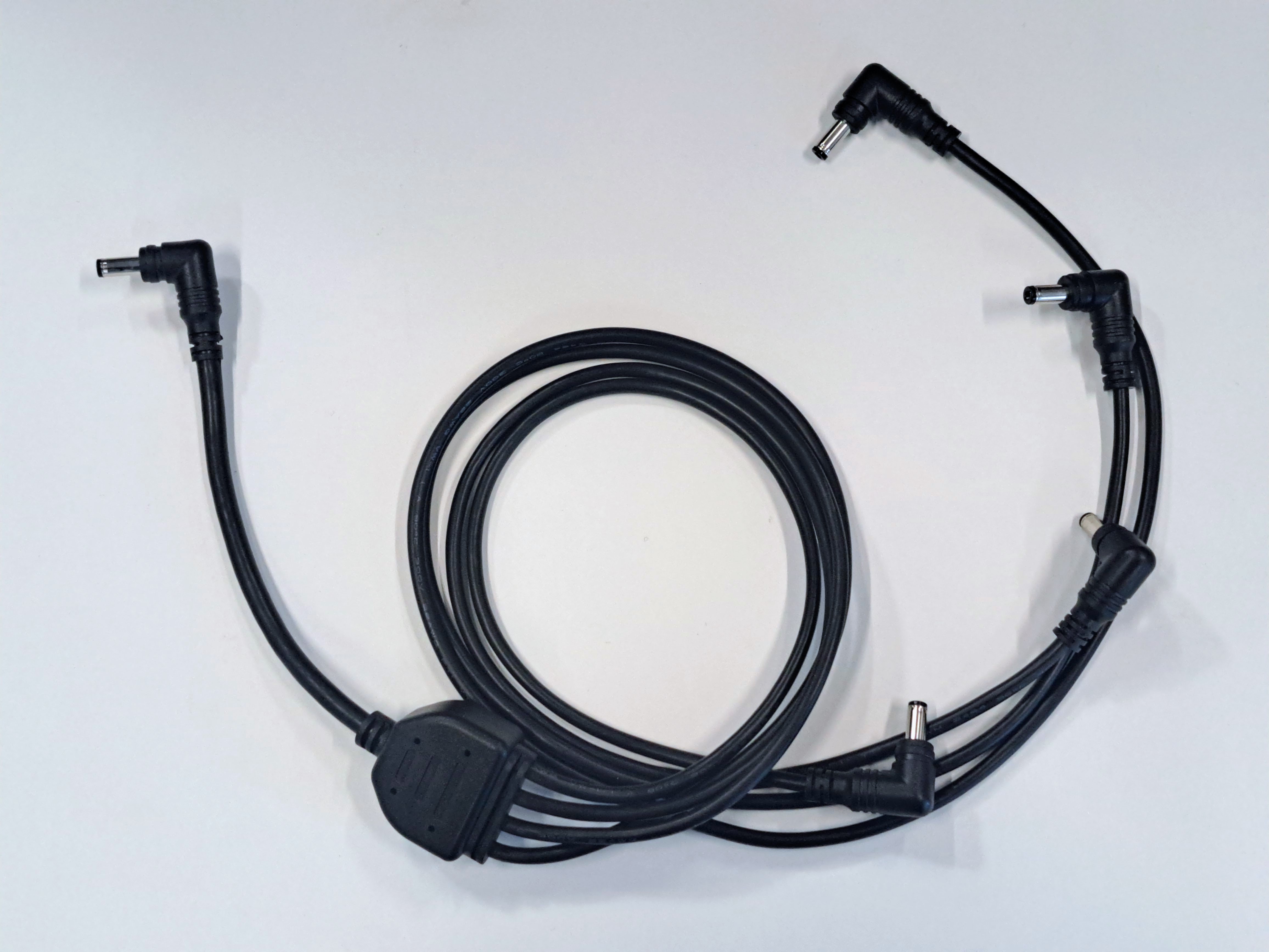 Astera PB15-CHRCSE Distribution cable